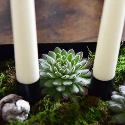 Adventskranz Modern mit Metallschale und Floristendeko
